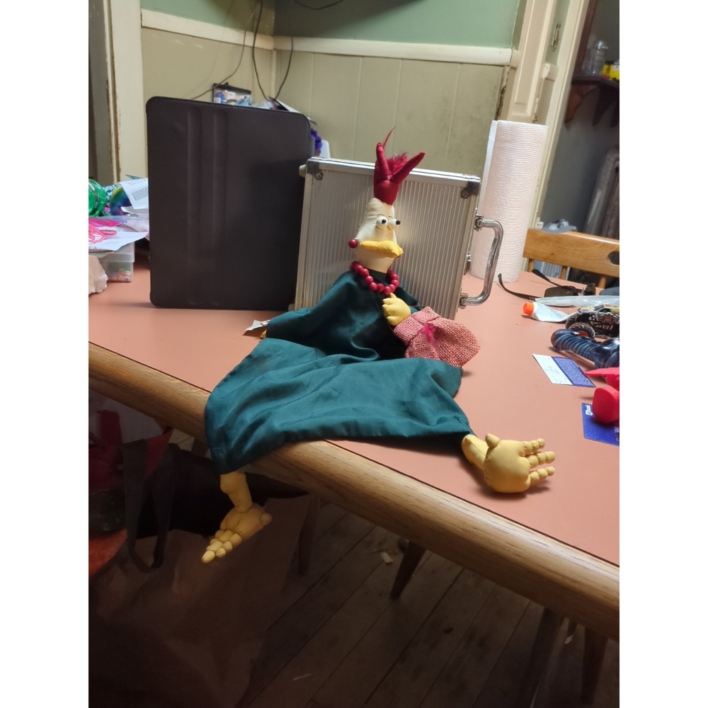 KIP Don Wasserman International Shelf Sitting‎ decorative chicken"